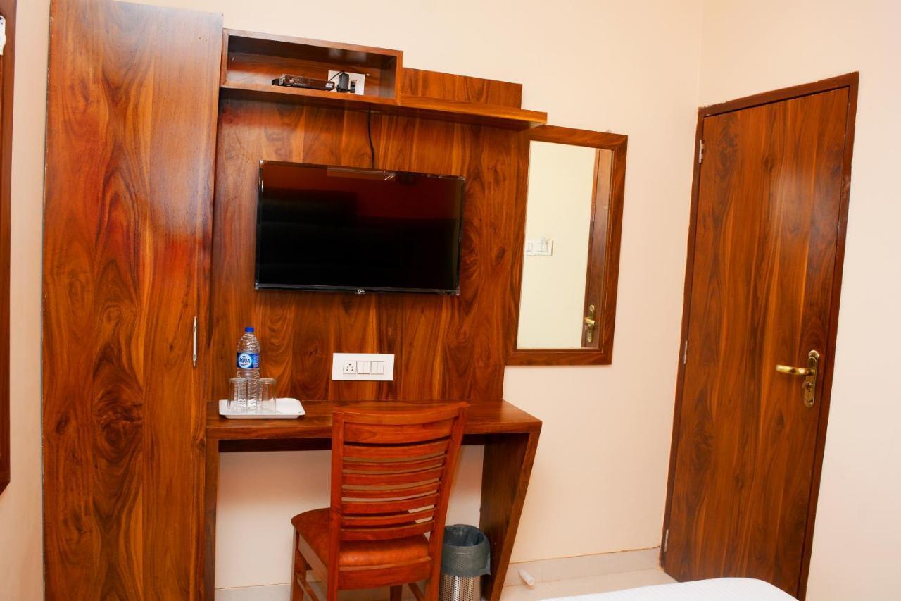 Hotel Nest N Rest - Mumbai Exterior photo